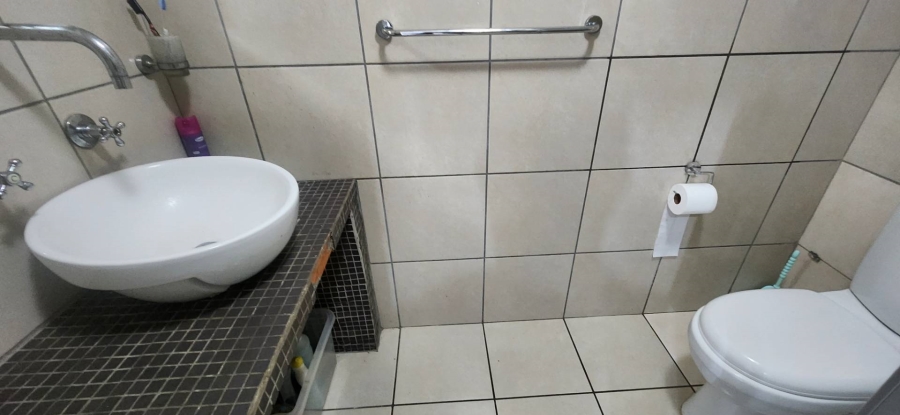 2 Bedroom Property for Sale in Ottery Western Cape